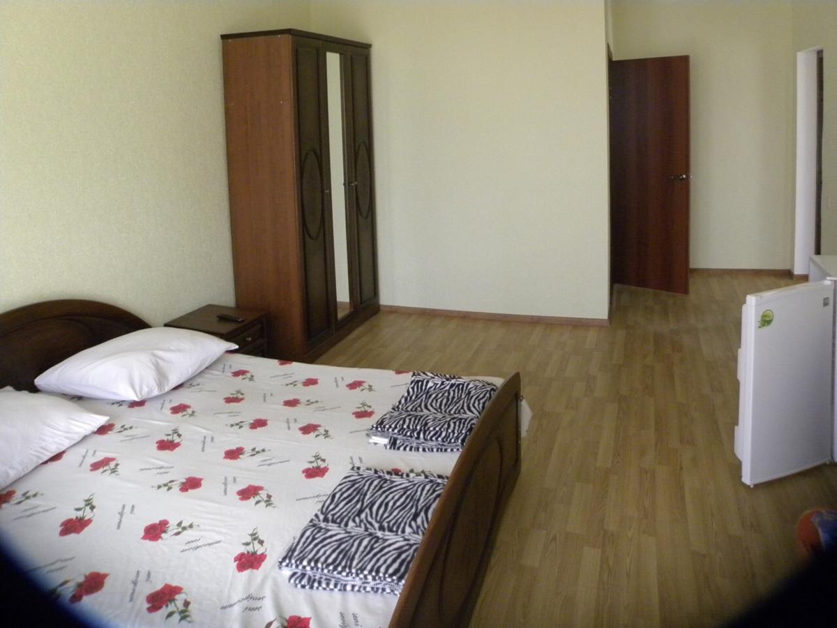 Guest House Dali Gagra Exterior foto