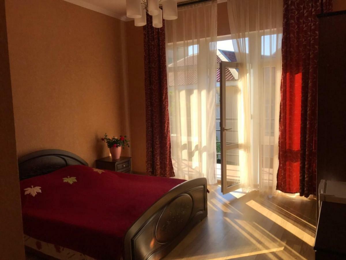 Guest House Dali Gagra Exterior foto